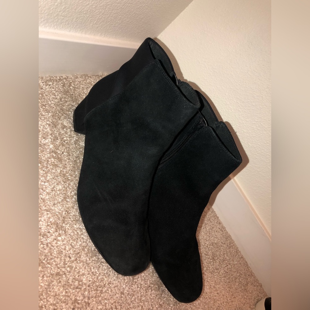 Clarks low shaft heel booties